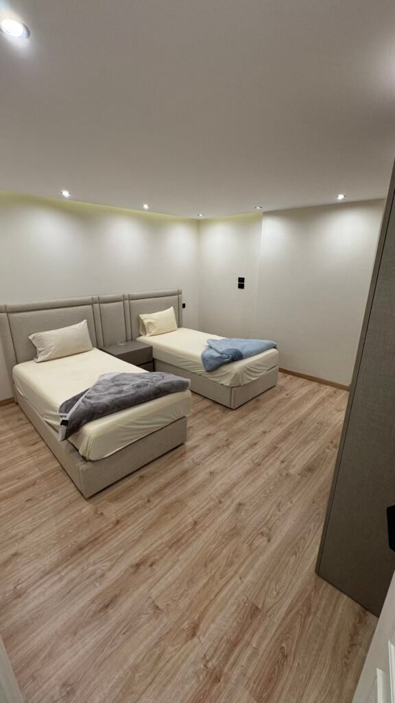 2024_12_08_21_12_IMG_3073