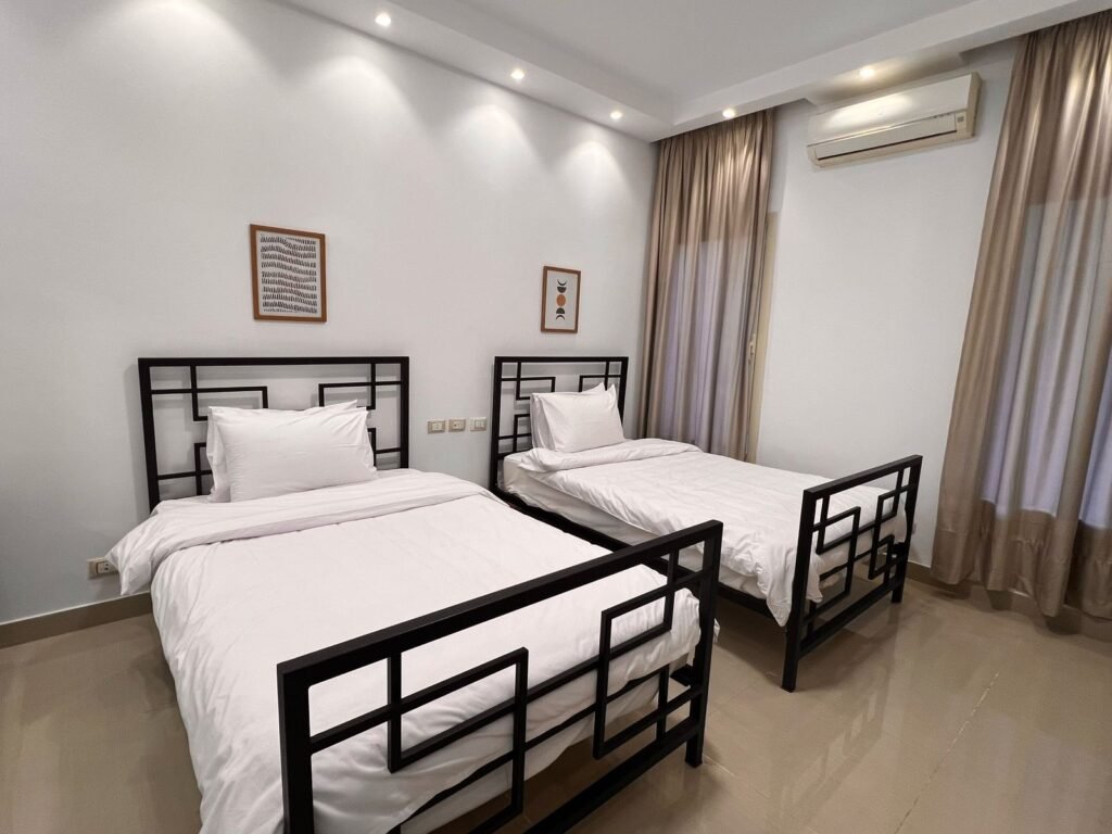 13710277-83d7-485b-9e5e-d6c3f8307d20