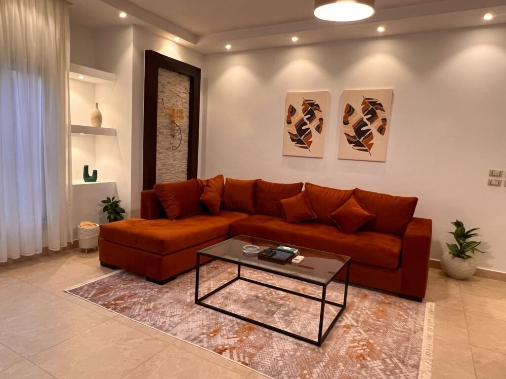 5651cc35-83e4-455c-8a12-7c297175fe38